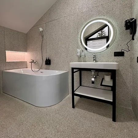 Resort Phoenix Medical Skhidnytsia