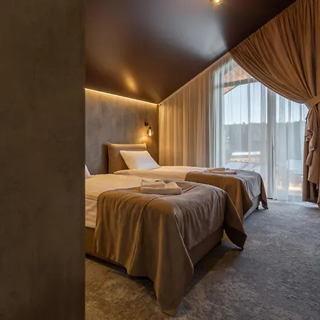 Resort Phoenix Medical *